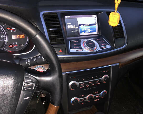 Чорний Ніссан Теана, об'ємом двигуна 3.5 л та пробігом 243 тис. км за 6654 $, фото 4 на Automoto.ua