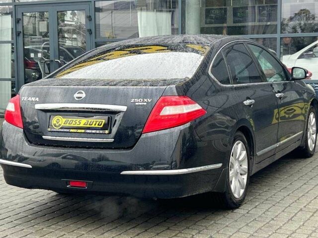Чорний Ніссан Теана, об'ємом двигуна 2.5 л та пробігом 220 тис. км за 7900 $, фото 5 на Automoto.ua