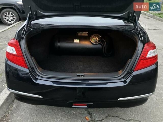 Черный Ниссан Теана, объемом двигателя 3.5 л и пробегом 149 тыс. км за 9000 $, фото 14 на Automoto.ua