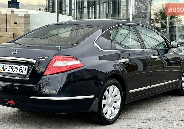 Чорний Ніссан Теана, об'ємом двигуна 2.5 л та пробігом 187 тис. км за 9500 $, фото 6 на Automoto.ua