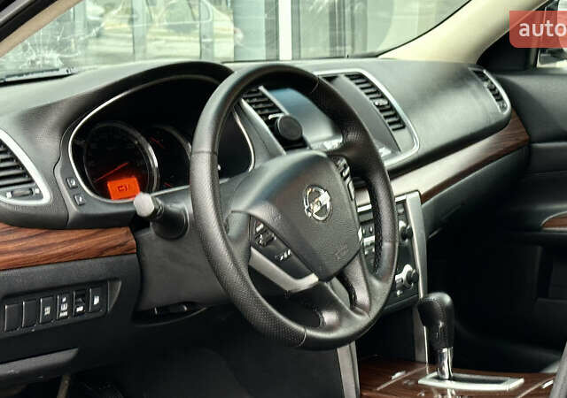 Чорний Ніссан Теана, об'ємом двигуна 2.5 л та пробігом 187 тис. км за 9500 $, фото 14 на Automoto.ua