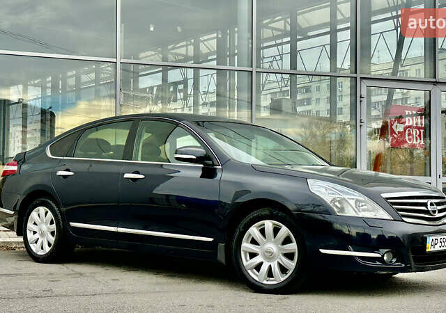 Чорний Ніссан Теана, об'ємом двигуна 2.5 л та пробігом 187 тис. км за 9500 $, фото 3 на Automoto.ua