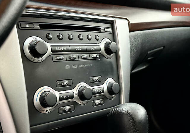 Чорний Ніссан Теана, об'ємом двигуна 2.5 л та пробігом 187 тис. км за 9500 $, фото 16 на Automoto.ua