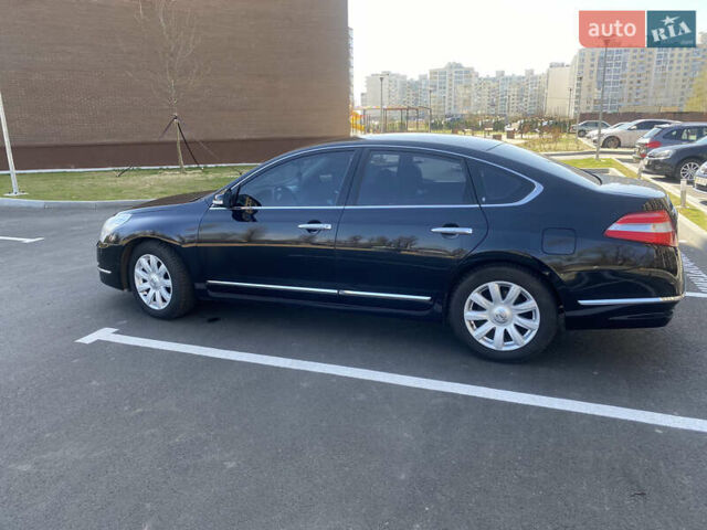 Черный Ниссан Теана, объемом двигателя 3.5 л и пробегом 193 тыс. км за 8800 $, фото 7 на Automoto.ua