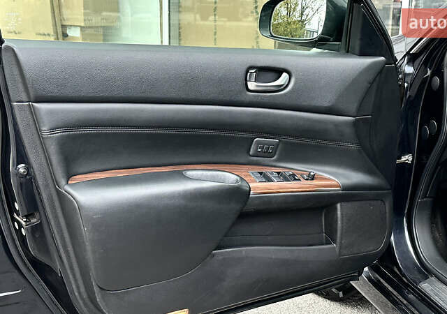 Чорний Ніссан Теана, об'ємом двигуна 2.5 л та пробігом 187 тис. км за 9500 $, фото 13 на Automoto.ua