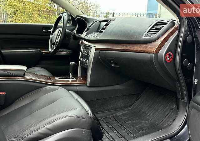 Чорний Ніссан Теана, об'ємом двигуна 2.5 л та пробігом 187 тис. км за 9500 $, фото 20 на Automoto.ua