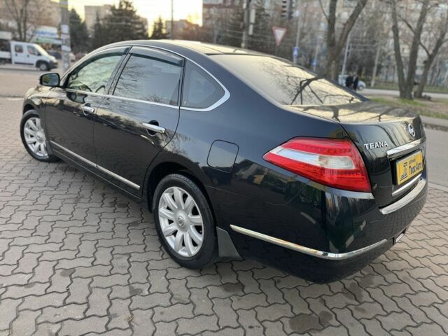 Чорний Ніссан Теана, об'ємом двигуна 3.5 л та пробігом 226 тис. км за 9350 $, фото 4 на Automoto.ua