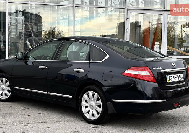 Чорний Ніссан Теана, об'ємом двигуна 2.5 л та пробігом 187 тис. км за 9500 $, фото 5 на Automoto.ua