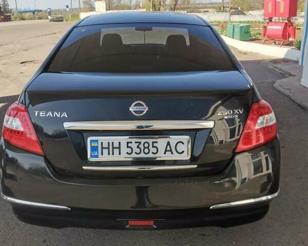 Черный Ниссан Теана, объемом двигателя 2.5 л и пробегом 250 тыс. км за 7200 $, фото 5 на Automoto.ua