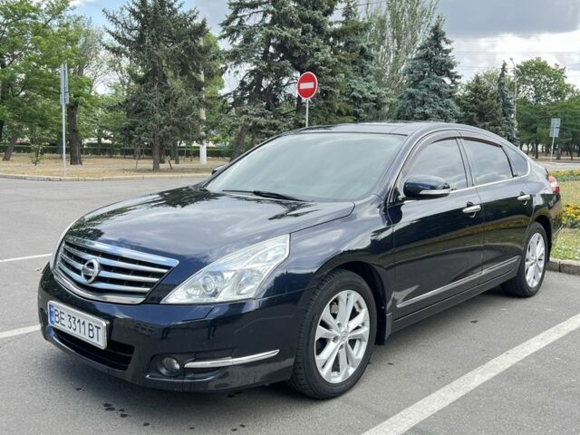 Черный Ниссан Теана, объемом двигателя 3.5 л и пробегом 235 тыс. км за 7999 $, фото 1 на Automoto.ua