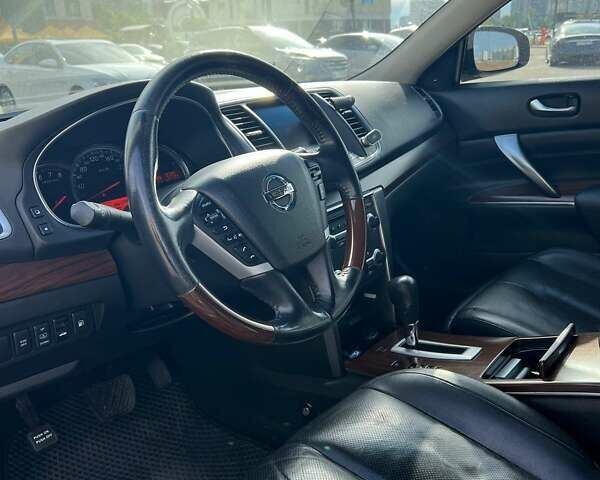 Черный Ниссан Теана, объемом двигателя 2.5 л и пробегом 193 тыс. км за 8500 $, фото 5 на Automoto.ua