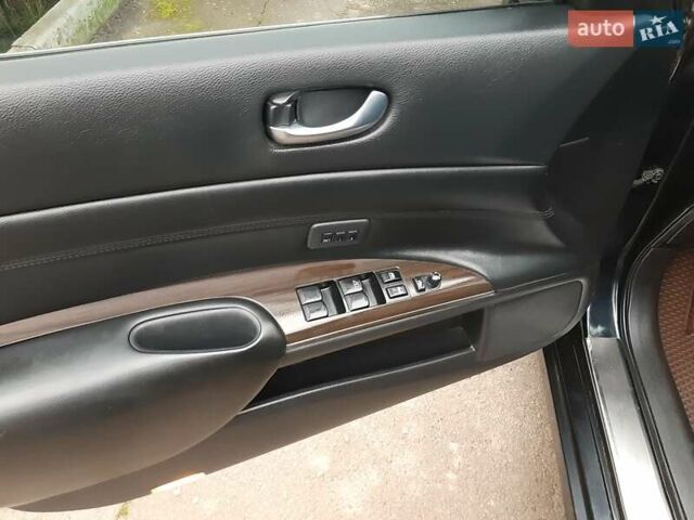 Черный Ниссан Теана, объемом двигателя 2.5 л и пробегом 205 тыс. км за 7950 $, фото 12 на Automoto.ua