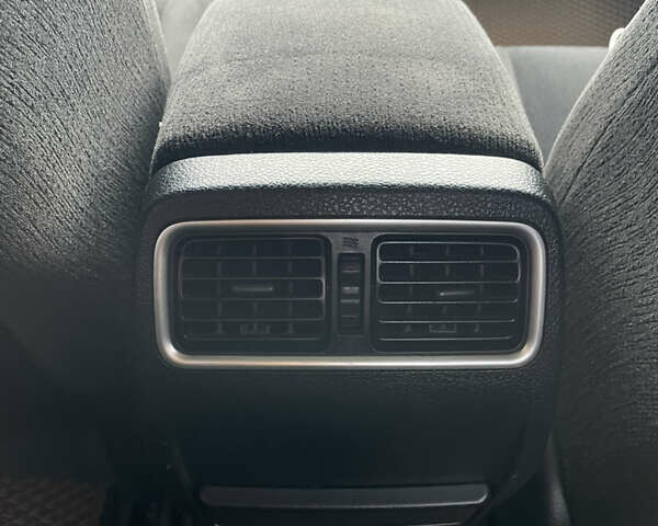 Ниссан Теана 2012 в Киеве на Automoto.ua Черный Ниссан Теана, объемом двигателя 2.5 л и пробегом 155 тыс. км за 8700 $, фото 11 на Automoto.ua