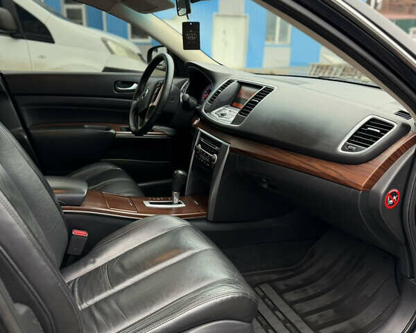 Черный Ниссан Теана, объемом двигателя 2.5 л и пробегом 99 тыс. км за 10700 $, фото 33 на Automoto.ua