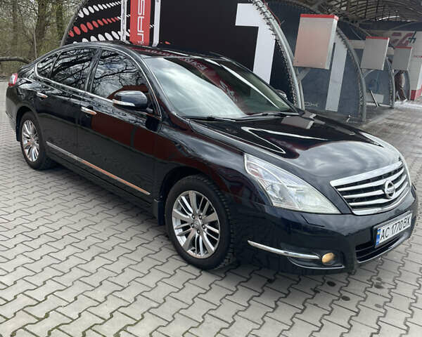 Черный Ниссан Теана, объемом двигателя 2.5 л и пробегом 140 тыс. км за 10299 $, фото 2 на Automoto.ua