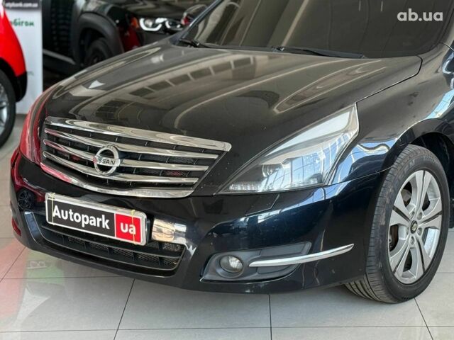 Черный Ниссан Теана, объемом двигателя 2.5 л и пробегом 260 тыс. км за 9490 $, фото 3 на Automoto.ua