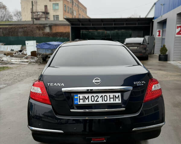 Черный Ниссан Теана, объемом двигателя 2.5 л и пробегом 99 тыс. км за 10700 $, фото 6 на Automoto.ua