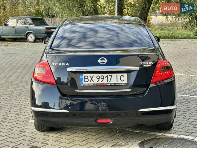 Ніссан Теана 2012 у Хмельницькому на Automoto.ua Чорний Ніссан Теана, об'ємом двигуна 2.5 л та пробігом 185 тис. км за 7999 $, фото 23 на Automoto.ua