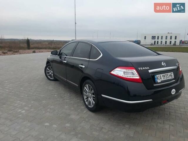 Черный Ниссан Теана, объемом двигателя 2.5 л и пробегом 205 тыс. км за 7950 $, фото 6 на Automoto.ua