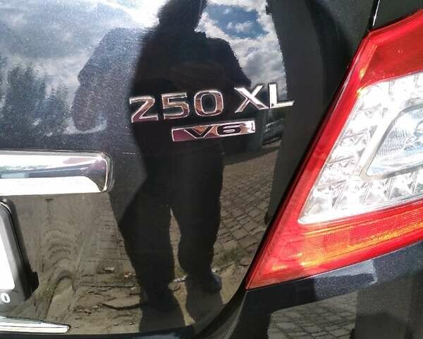 Черный Ниссан Теана, объемом двигателя 2.5 л и пробегом 140 тыс. км за 10800 $, фото 11 на Automoto.ua