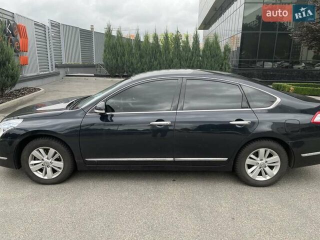 Чорний Ніссан Теана, об'ємом двигуна 2.5 л та пробігом 90 тис. км за 9000 $, фото 1 на Automoto.ua