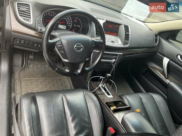 Чорний Ніссан Теана, об'ємом двигуна 2.5 л та пробігом 90 тис. км за 9000 $, фото 3 на Automoto.ua