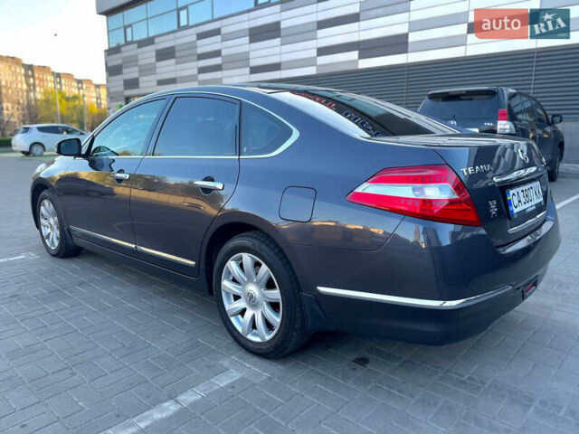 Фиолетовый Ниссан Теана, объемом двигателя 3.5 л и пробегом 208 тыс. км за 8950 $, фото 3 на Automoto.ua