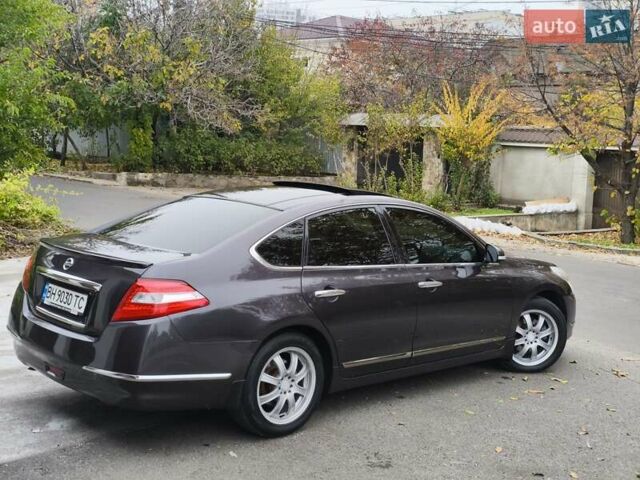 Фиолетовый Ниссан Теана, объемом двигателя 3.5 л и пробегом 151 тыс. км за 7500 $, фото 7 на Automoto.ua