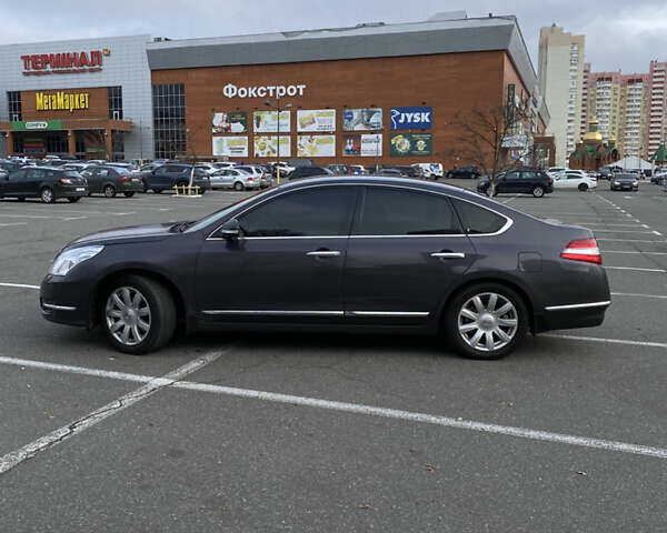 Фиолетовый Ниссан Теана, объемом двигателя 2.5 л и пробегом 255 тыс. км за 6700 $, фото 1 на Automoto.ua