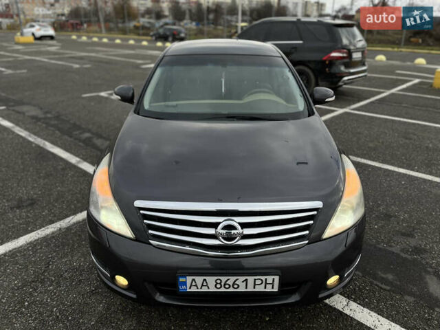 Фіолетовий Ніссан Теана, об'ємом двигуна 2.5 л та пробігом 257 тис. км за 4800 $, фото 15 на Automoto.ua