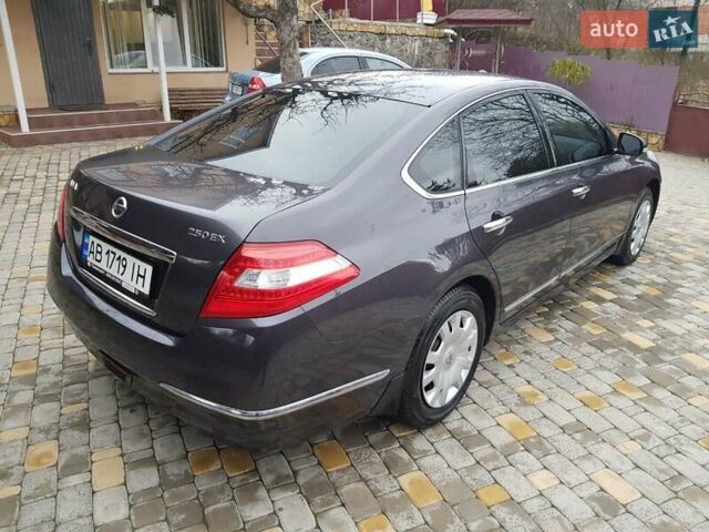 Фіолетовий Ніссан Теана, об'ємом двигуна 2.5 л та пробігом 147 тис. км за 7250 $, фото 1 на Automoto.ua