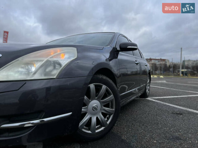 Фіолетовий Ніссан Теана, об'ємом двигуна 2.5 л та пробігом 257 тис. км за 4800 $, фото 6 на Automoto.ua