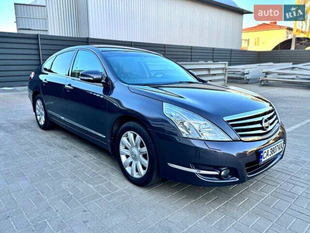 Фиолетовый Ниссан Теана, объемом двигателя 3.5 л и пробегом 208 тыс. км за 8950 $, фото 1 на Automoto.ua