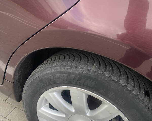 Ниссан Теана 2010 в Сумах на Automoto.ua Красный Ниссан Теана, объемом двигателя 3.5 л и пробегом 260 тыс. км за 7300 $, фото 16 на Automoto.ua