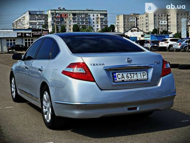 Ниссан Теана, объемом двигателя 0 л и пробегом 162 тыс. км за 8450 $, фото 3 на Automoto.ua
