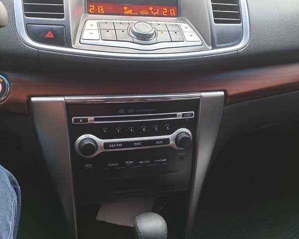 Ниссан Теана, объемом двигателя 2.5 л и пробегом 233 тыс. км за 8500 $, фото 6 на Automoto.ua