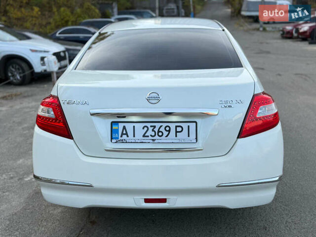 Ниссан Теана, объемом двигателя 2.5 л и пробегом 260 тыс. км за 8000 $, фото 3 на Automoto.ua