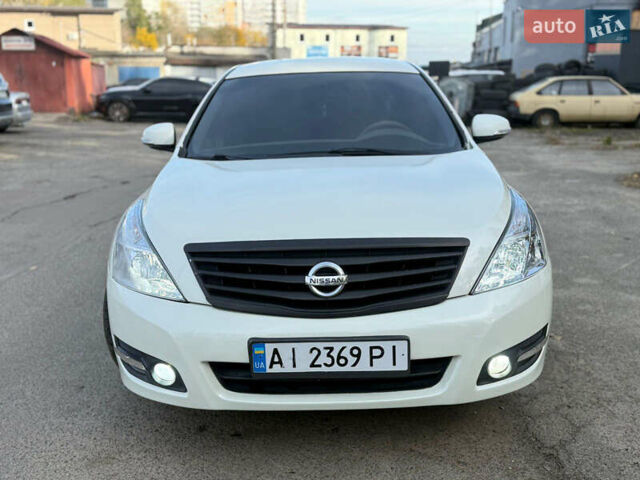 Ниссан Теана, объемом двигателя 2.5 л и пробегом 260 тыс. км за 8000 $, фото 4 на Automoto.ua