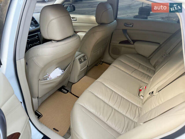 Ниссан Теана, объемом двигателя 2.5 л и пробегом 260 тыс. км за 8000 $, фото 10 на Automoto.ua