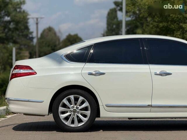 Ниссан Теана, объемом двигателя 0 л и пробегом 235 тыс. км за 8300 $, фото 10 на Automoto.ua