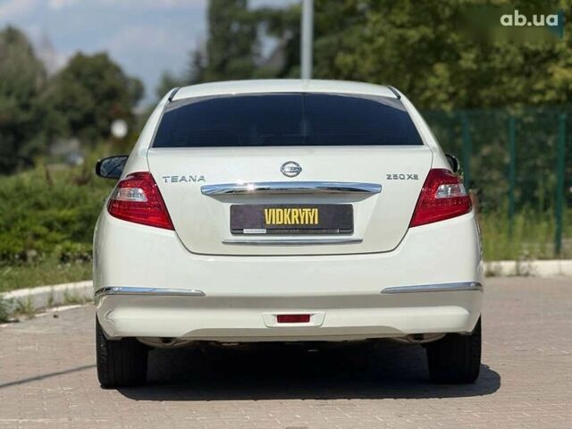 Ниссан Теана, объемом двигателя 0 л и пробегом 235 тыс. км за 8300 $, фото 19 на Automoto.ua