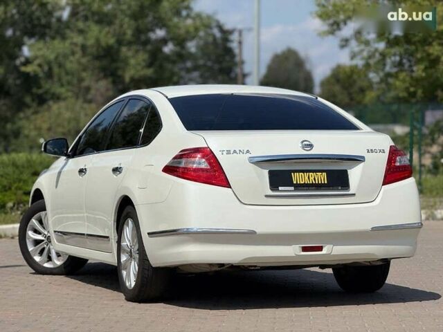 Ниссан Теана, объемом двигателя 0 л и пробегом 235 тыс. км за 8300 $, фото 17 на Automoto.ua