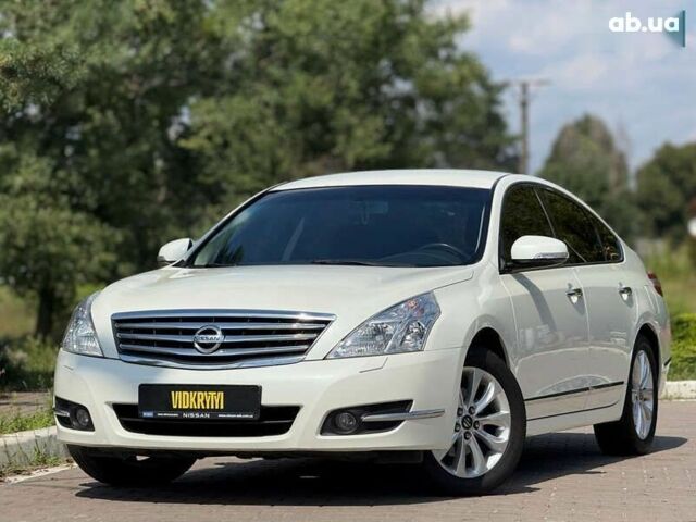 Ниссан Теана, объемом двигателя 0 л и пробегом 235 тыс. км за 8300 $, фото 1 на Automoto.ua