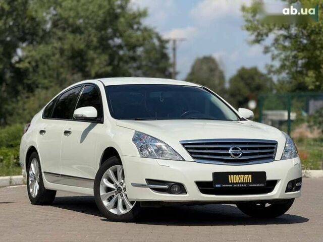 Ниссан Теана, объемом двигателя 0 л и пробегом 235 тыс. км за 8300 $, фото 6 на Automoto.ua