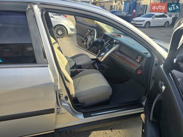Серый Ниссан Теана, объемом двигателя 2.35 л и пробегом 363 тыс. км за 5000 $, фото 18 на Automoto.ua