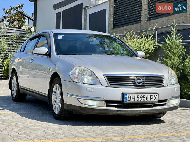 Серый Ниссан Теана, объемом двигателя 2.4 л и пробегом 183 тыс. км за 5399 $, фото 8 на Automoto.ua