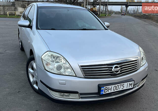 Серый Ниссан Теана, объемом двигателя 3.5 л и пробегом 350 тыс. км за 5700 $, фото 28 на Automoto.ua