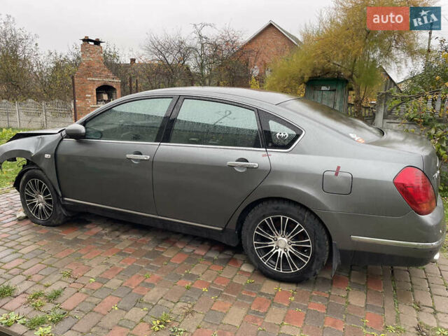 Серый Ниссан Теана, объемом двигателя 2 л и пробегом 100 тыс. км за 3500 $, фото 9 на Automoto.ua
