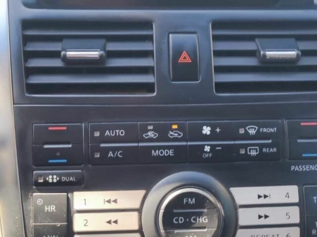 Серый Ниссан Теана, объемом двигателя 2.3 л и пробегом 271 тыс. км за 6000 $, фото 3 на Automoto.ua