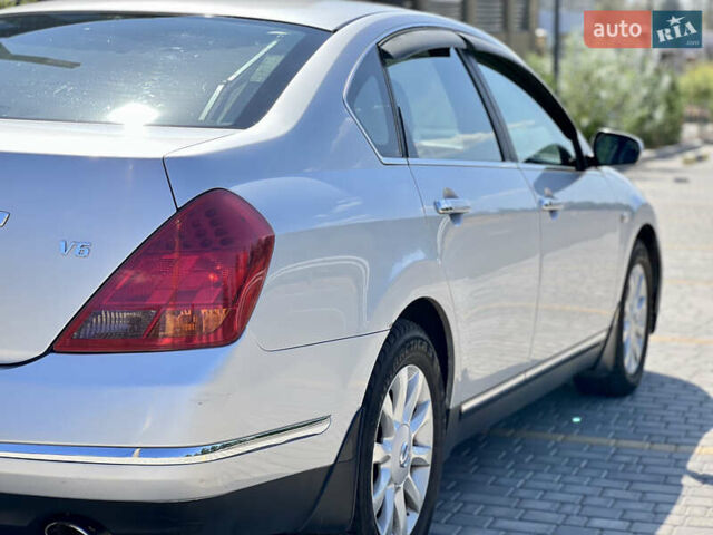 Серый Ниссан Теана, объемом двигателя 2.4 л и пробегом 183 тыс. км за 5399 $, фото 5 на Automoto.ua